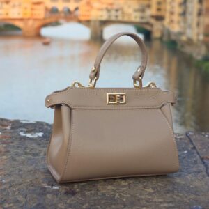 Modèle Olivia cuir véritable taupe