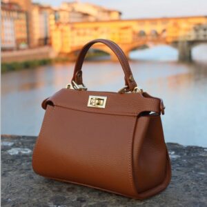 Modèle Olivia cuir véritable Camel