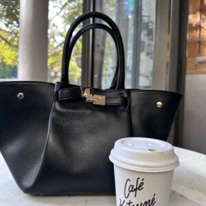 Modèle Melia en cuir de veau  🇮🇹 Noir